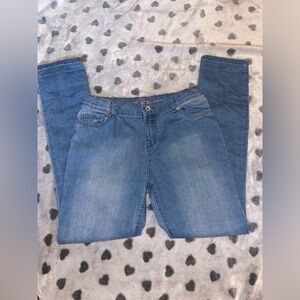 5/$25 Girls Jeans size 16 light super skinny